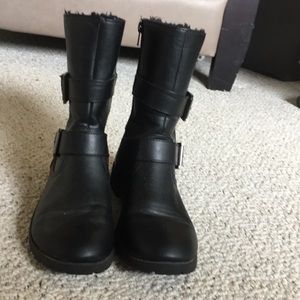 Black winter Boots